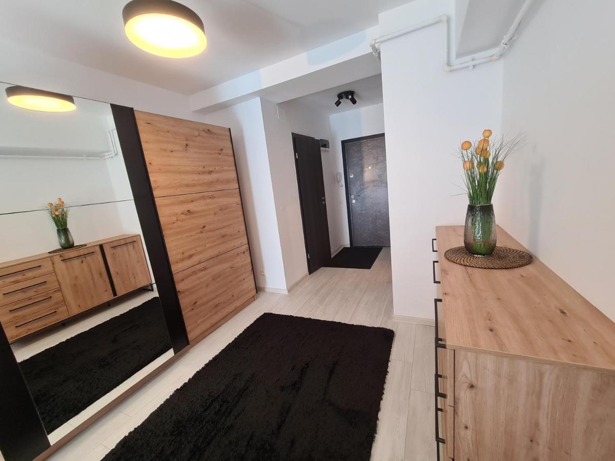 Moghioros Park Residence Dum3 Bukares Bagian luar foto