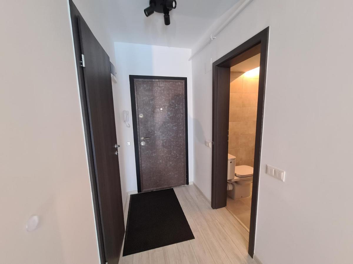 Moghioros Park Residence Dum3 Bukares Bagian luar foto