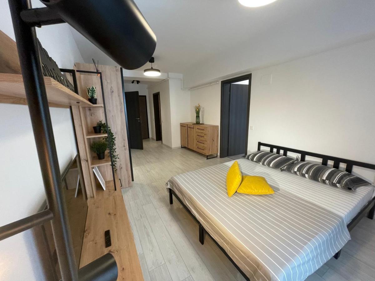 Moghioros Park Residence Dum3 Bukares Bagian luar foto