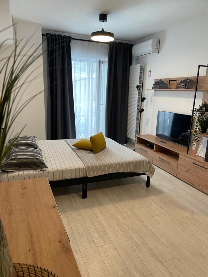 Moghioros Park Residence Dum3 Bukares Bagian luar foto